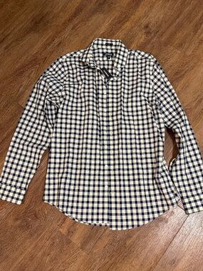 Men’s Express Dress Shirt - Medium